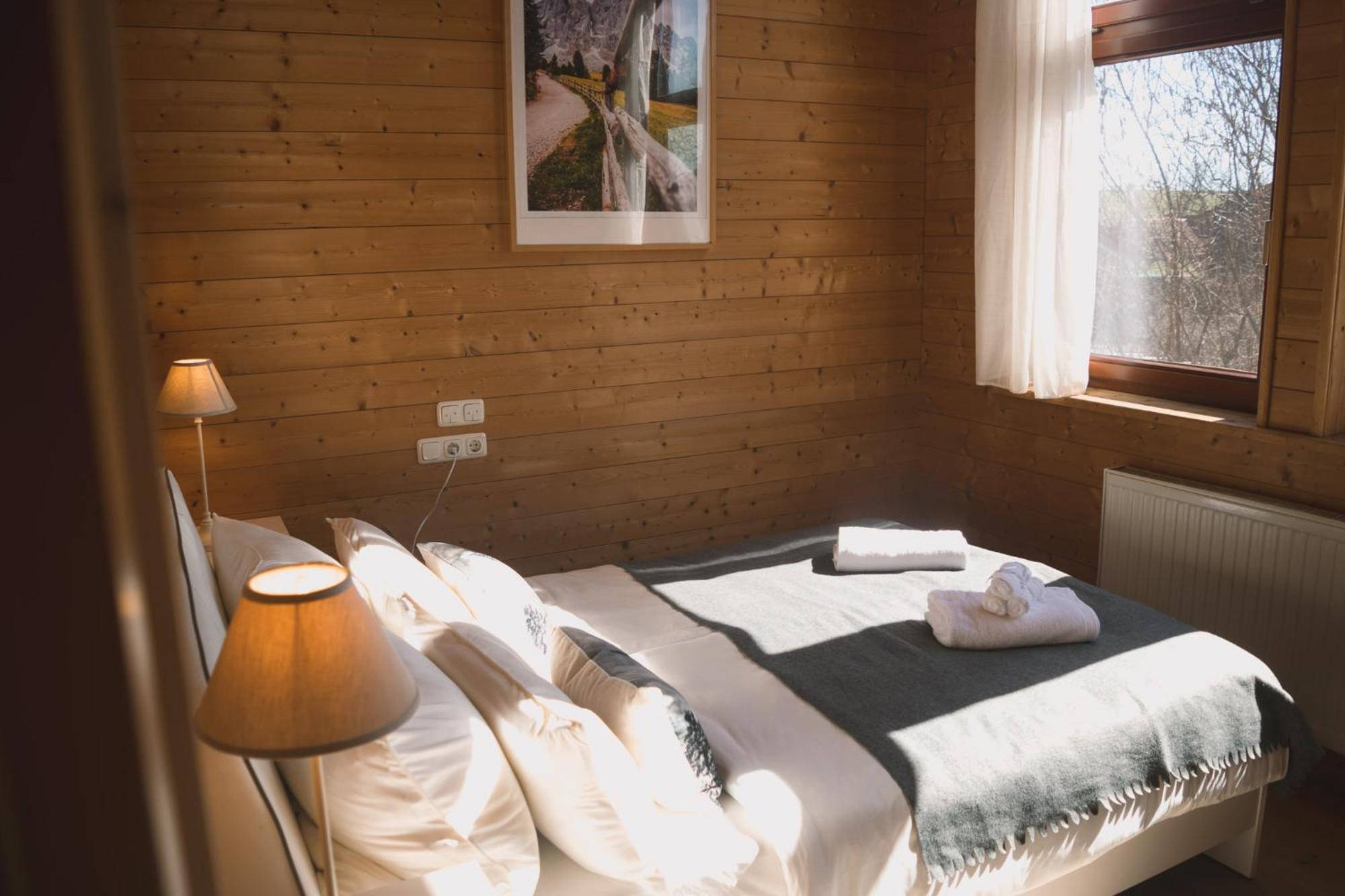 Vogtareuth Naturnahes Familienchalet Mit Garten - Wifi - Netflix - Nur 15 Minuten Vom Chiemsee Und 35 Minuten Von Muenchen Entfernt מראה חיצוני תמונה